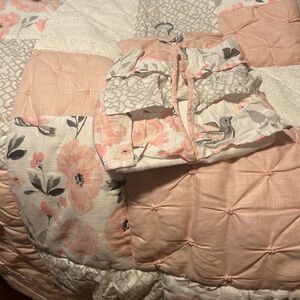 Levtex Baby Elise quilt, diaper holder, dust ruffle